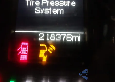 2017 Ram 1500 Express 4X4 6'4 Box from USA, damaged, VIN 1C6RR7FT5HS768202